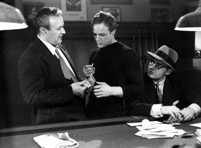 بازخوانی نقد رولان بارت از فیلم بارانداز